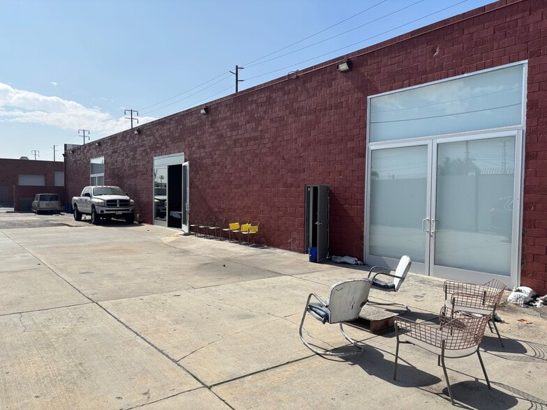 More Photos Of 13700 Crenshaw Blvd, Gardena Warehouse For Sale