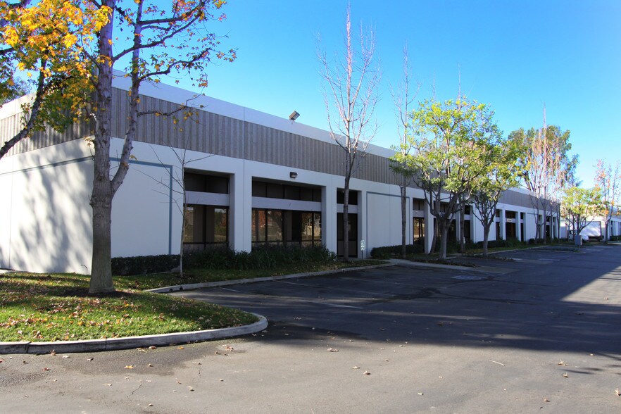 More Photos Of 1050 W Central Ave, Brea Manufacturing For Lease