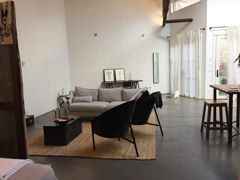 More Photos Of , Hudson Unknown For Sale