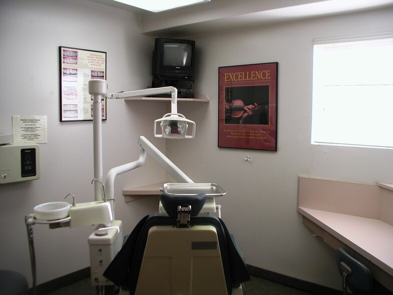 More Photos Of 5451 Laurel Canyon Blvd, Valley Village Medical For Lease