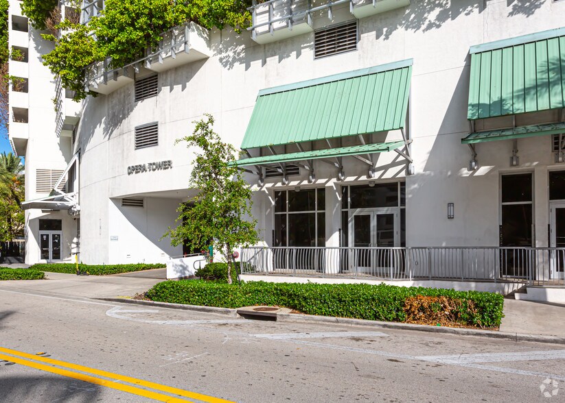 1750 N Bayshore Dr, Miami, FL 33132 MultiFamily For Lease