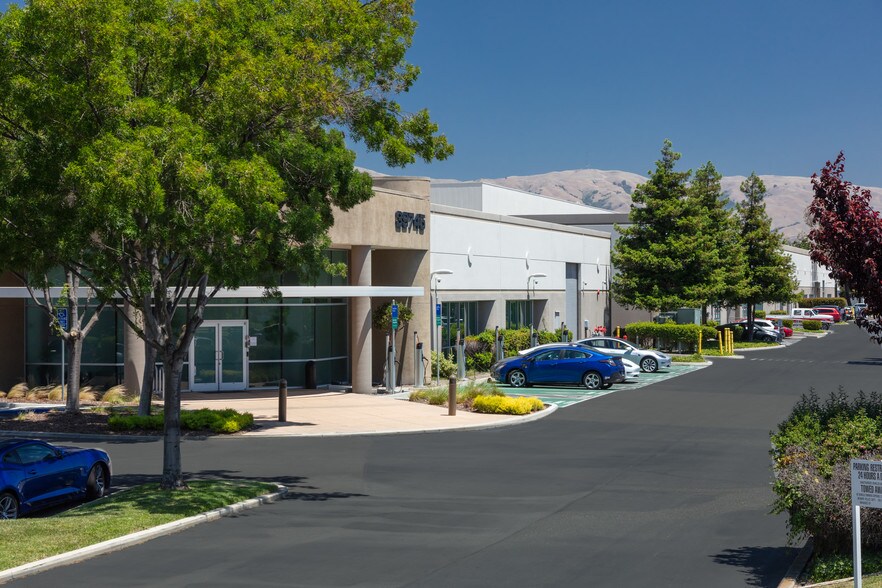 More Photos Of 39611 Eureka Dr, Fremont Unknown For Lease