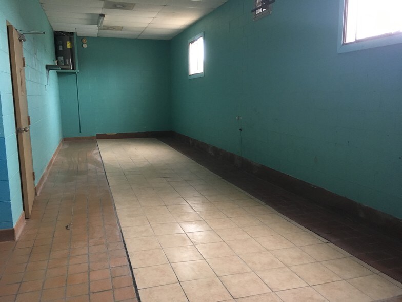 More Photos Of 11001 Fondren Rd, Houston Freestanding For Lease