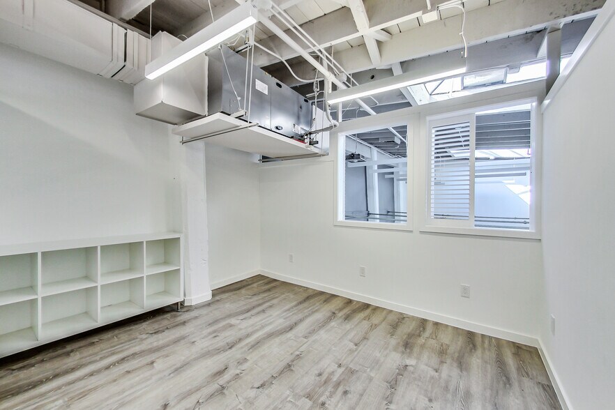 More Photos Of 960 Folsom St, San Francisco Storefront Retail Office For Lease