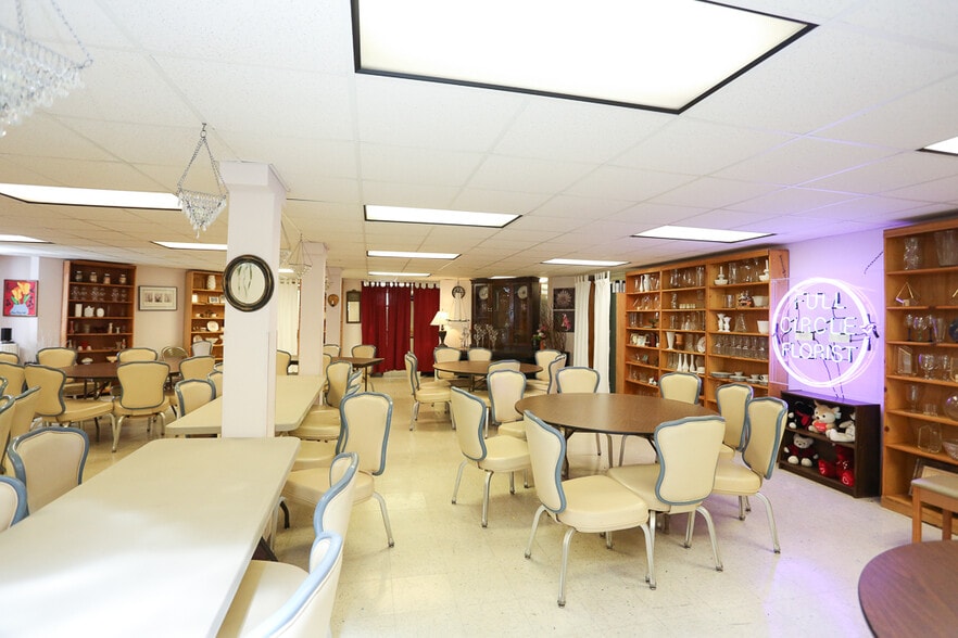 More Photos Of 1205 Elm St, Youngstown Religious Facility For Sale