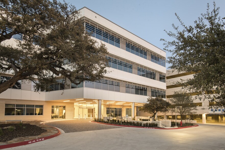 More Photos Of 8611 N Mo Pac Expy, Austin Medical For Lease