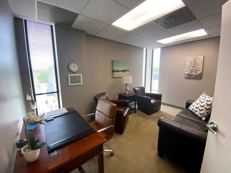 More Photos Of 6120 Brandon Ave, Springfield Medical For Sale