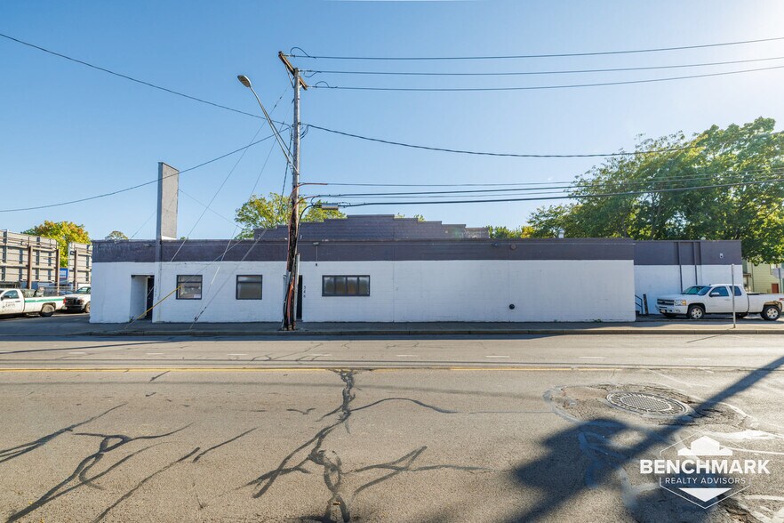 More Photos Of 545 West Ave, Rochester Warehouse For Sale
