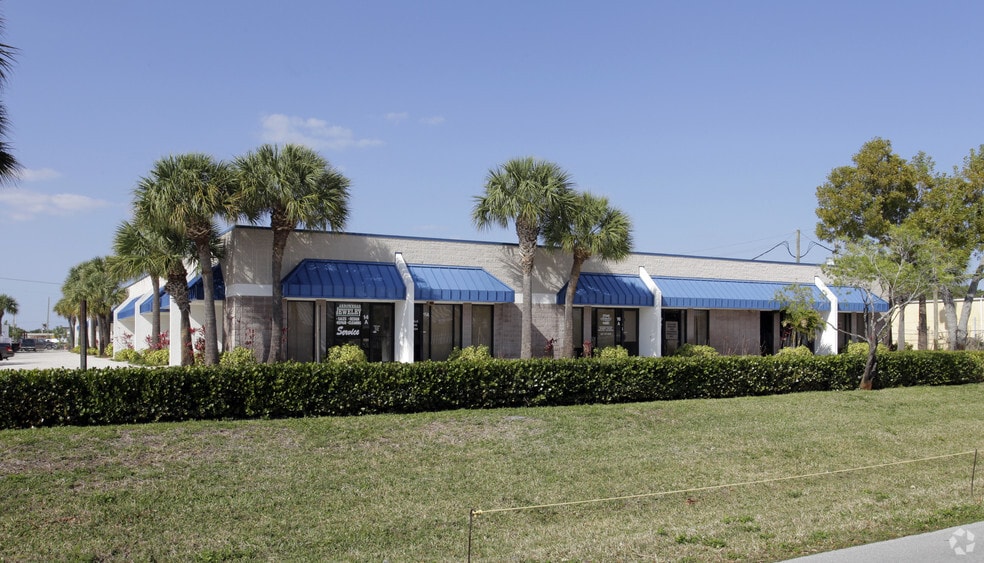 More Photos Of 407 Commerce Way, Jupiter Warehouse For Lease