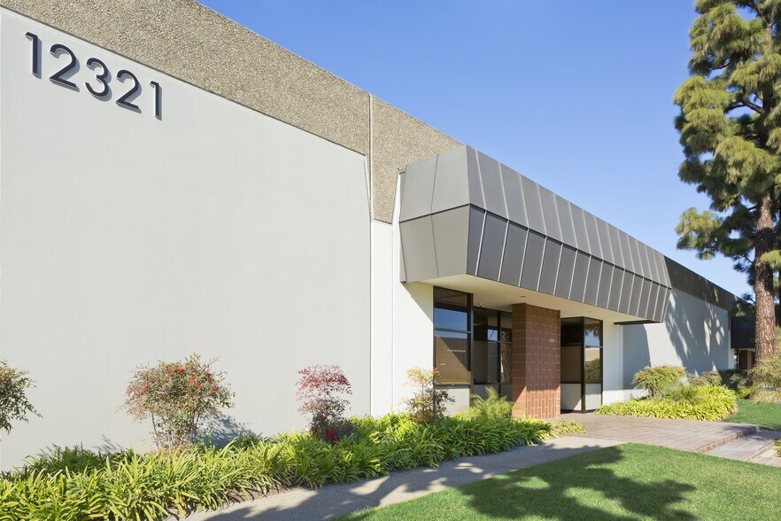 More Photos Of 12311-12321 Industry St, Garden Grove Warehouse For Lease