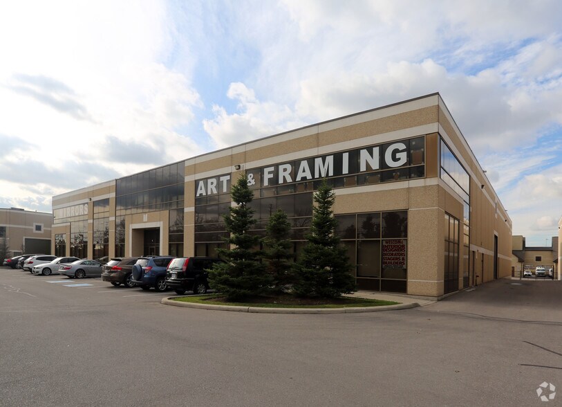 More Photos Of 9000 Keele St, Concord Warehouse For Lease