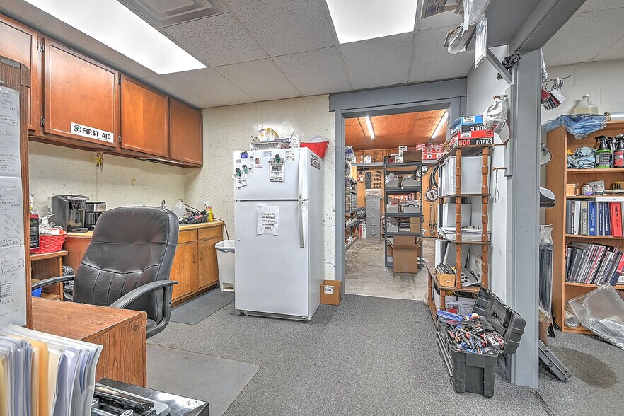 More Photos Of 2905 Cherokee Park Rd, Morristown Auto Dealership For Sale