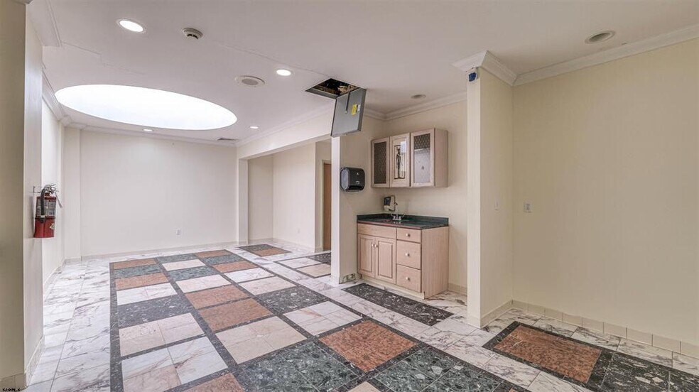 More Photos Of 301 Central Ave, Egg Harbor Township Unknown For Lease