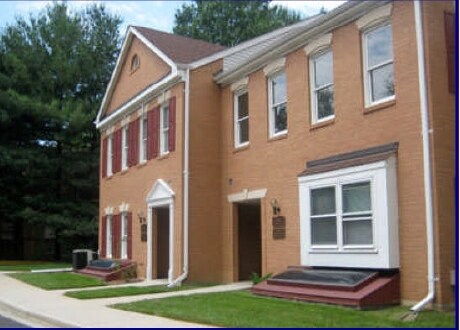 More Photos Of 18500-18540 Office Park Dr, Gaithersburg Office For Sale