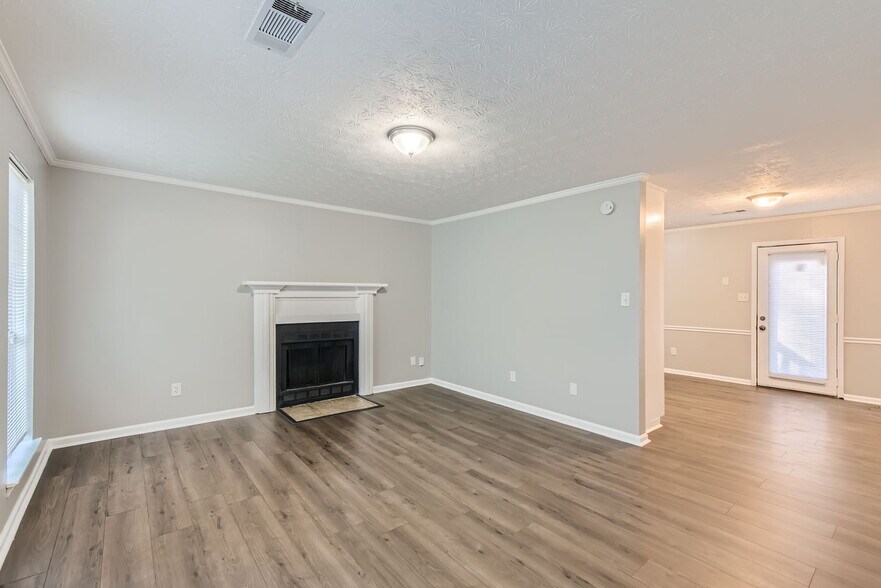 More Photos Of 8537 Pineland Dr, Jonesboro Apartments For Sale