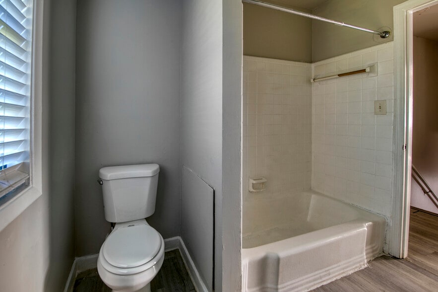 More Photos Of , Macon-Bibb Multifamily For Sale