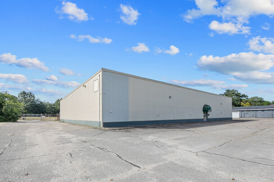 More Photos Of 2858 Owen Dr, Fayetteville Distribution For Sale