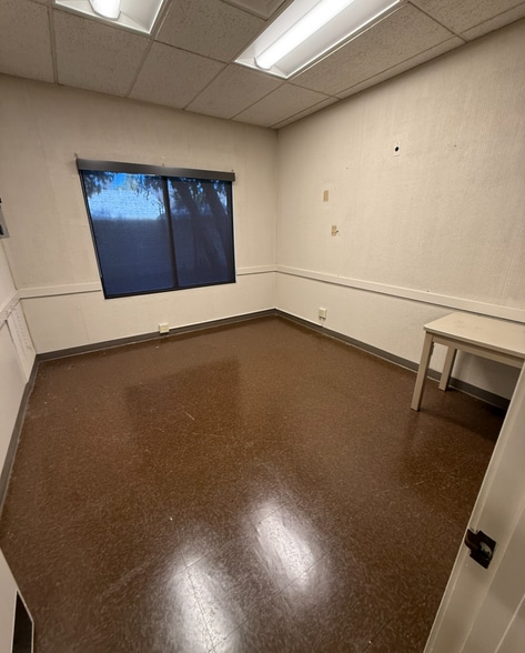 More Photos Of 2933 The Villages Pky, San Jose Bank For Lease