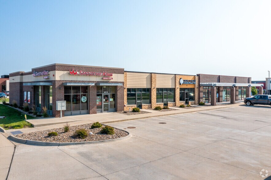 More Photos Of 1875 N Ankeny Blvd, Ankeny General Retail For Lease