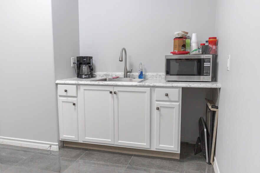 More Photos Of 119 North America Rd, Laredo Land For Sale