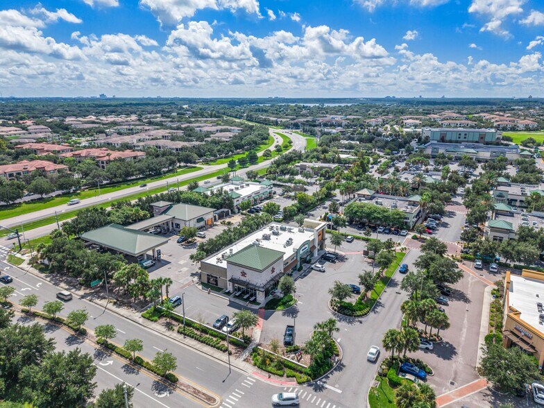 More Photos Of 11620 Lakeside Village Ln, Windermere Storefront For Sale