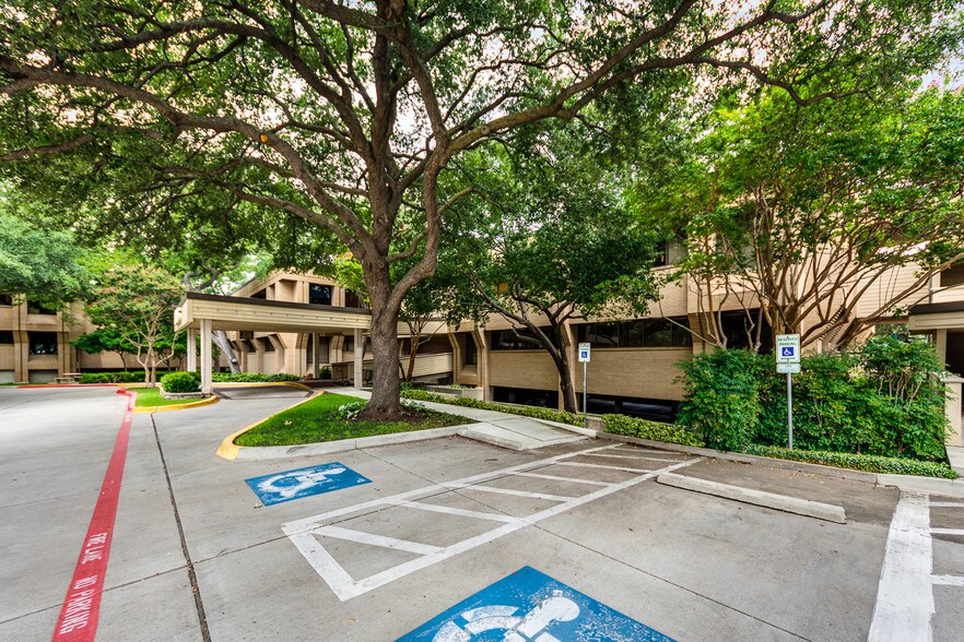 More Photos Of 8345 Walnut Hill Ln, Dallas Medical For Sale