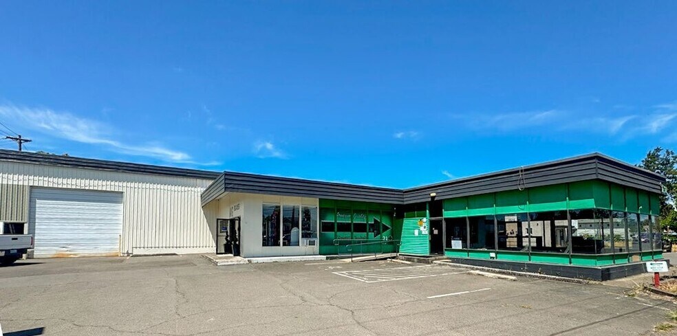 More Photos Of 3125 - 3157 Portland Road NE, Salem Industrial For Sale