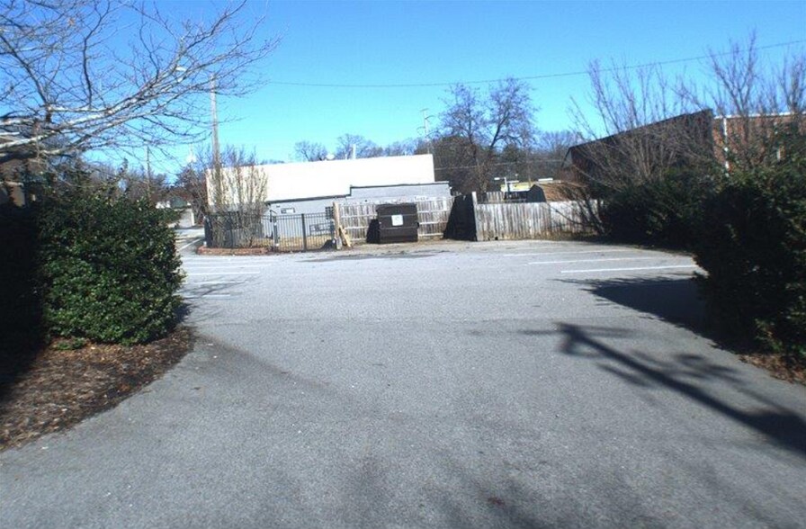 More Photos Of 3915 Western Blvd, Raleigh Freestanding For Lease