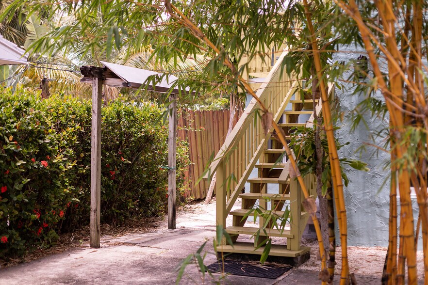 More Photos Of 506 S M St, Lake Worth Beach Apartments For Sale