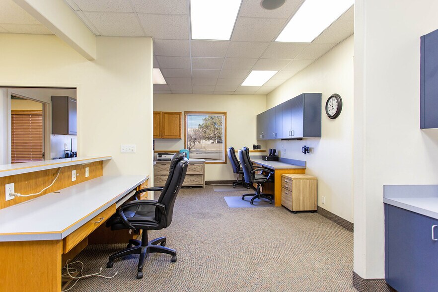 More Photos Of 1263 Bennett Ave, Burley Medical For Sale