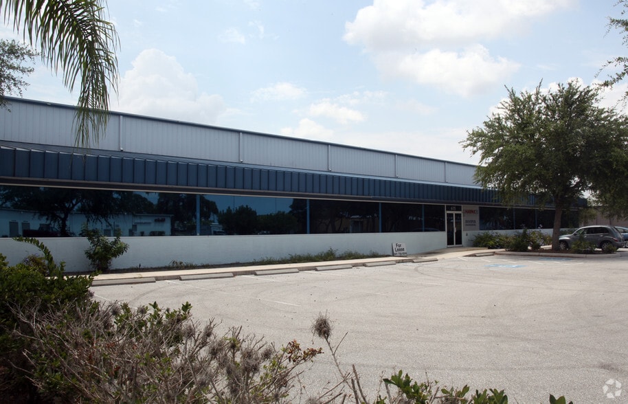 More Photos Of 6115 31st St E, Bradenton Warehouse For Sale
