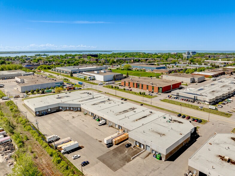 More Photos Of 1520-1660 Av 55E, Montréal Warehouse For Lease