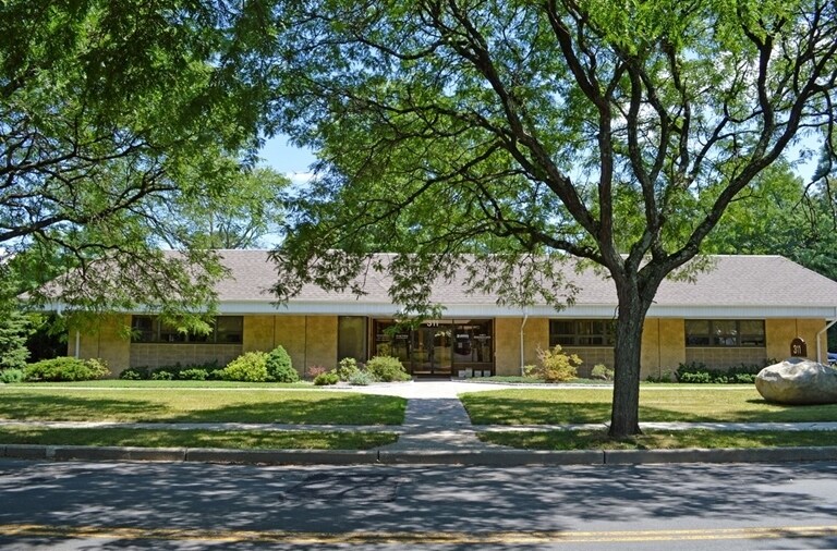 Primary Photo Of 311 N Midland Ave, Nyack Medical For Lease