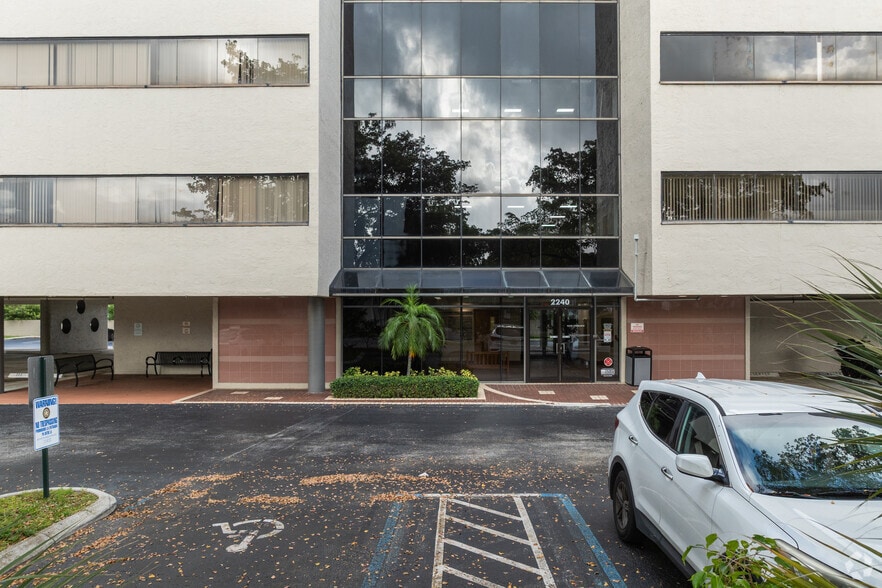 More Photos Of 2240 W Woolbright Rd, Boynton Beach Office For Lease