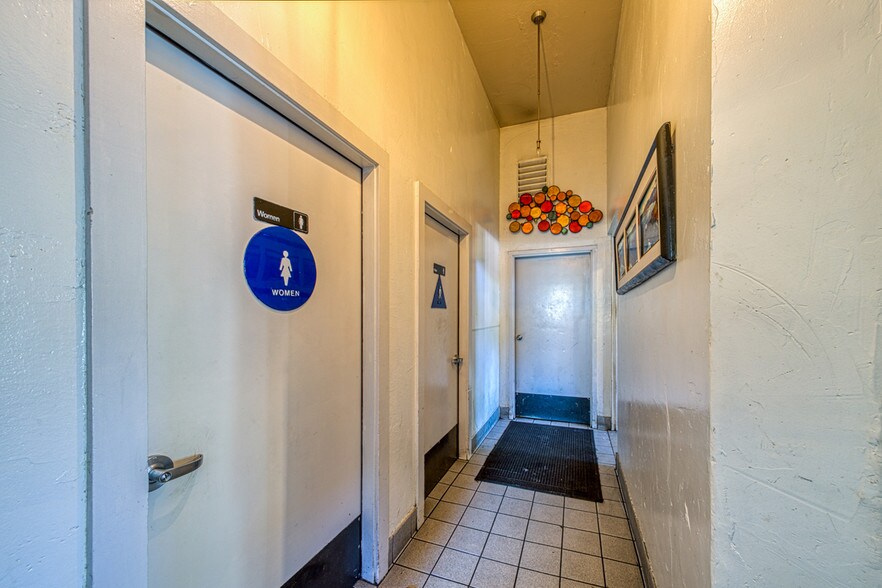 More Photos Of 3542 Lake Tahoe Blvd, South Lake Tahoe Restaurant For Sale