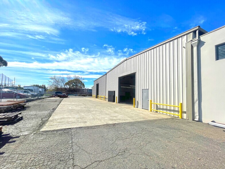 More Photos Of 459 Hester St, San Leandro Manufacturing For Sale