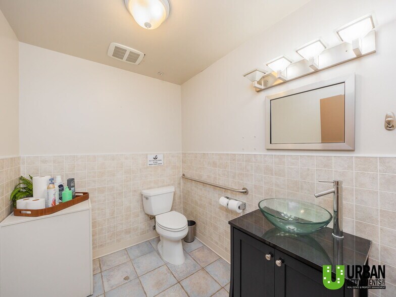 More Photos Of 417 W 1st Ave, Spokane Office For Sale