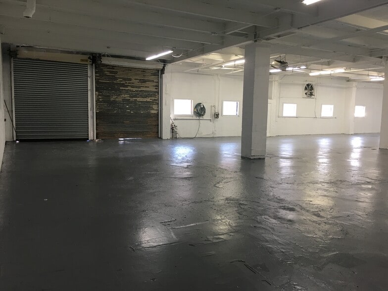 More Photos Of 824 Alabama Ave, Brooklyn Warehouse For Sale