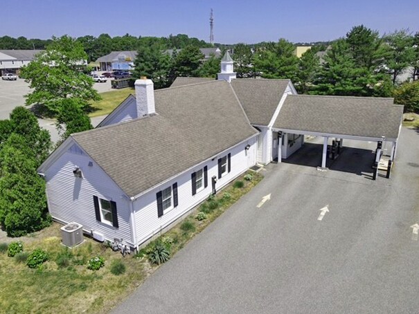 More Photos Of 2 Barlows Landing Rd, Pocasset Bank For Lease