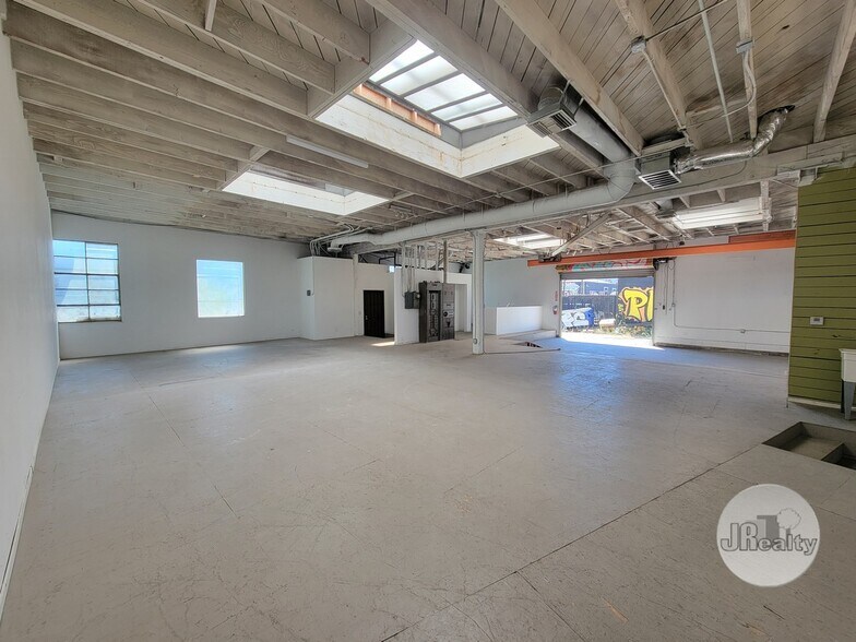 More Photos Of 2315-2325 Jesse St, Los Angeles Warehouse For Sale