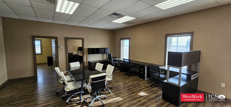 More Photos Of 9402 FM 1585, Wolfforth Warehouse For Lease