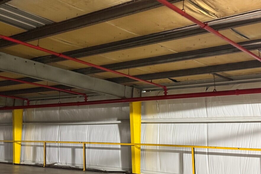 More Photos Of 130 Ecton Rd, Winchester Unknown For Lease