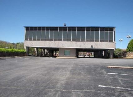 More Photos Of 600 Neville St, Beckley Office For Sale
