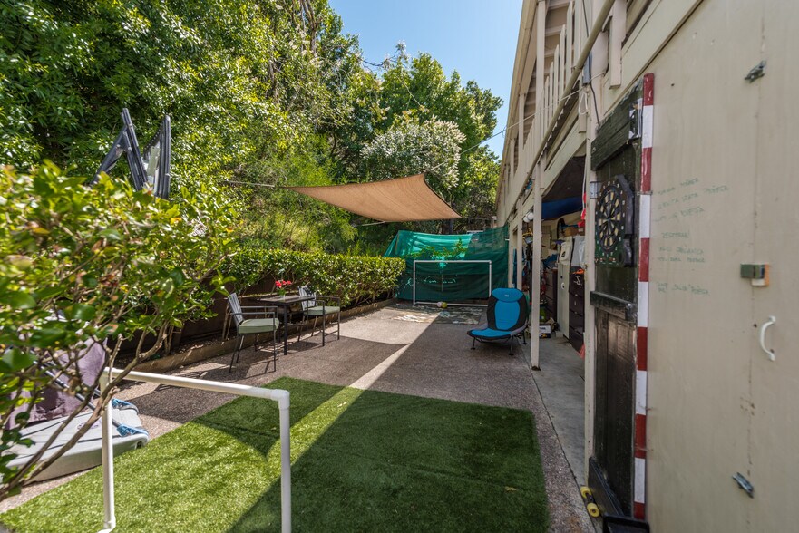 More Photos Of 2401 Carlmont Dr, Belmont Apartments For Sale