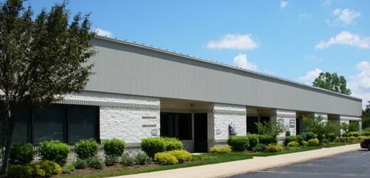 More Photos Of 2557-2571 Center Rd, Hinckley Warehouse For Lease