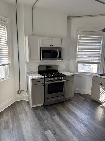 More Photos Of 4539 Montgomery Rd, Cincinnati Storefront Retail Residential For Sale