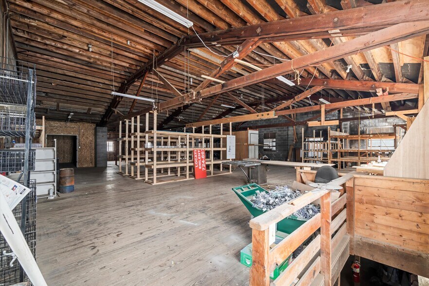 More Photos Of 309 Main St, Emlenton General Retail For Sale