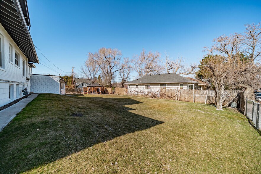 More Photos Of 856 E Carter St, Pocatello Apartments For Sale