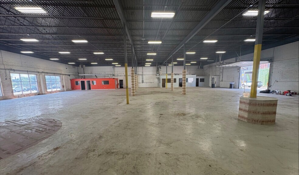 More Photos Of 1850-1860 N Elston Ave, Chicago Warehouse For Lease