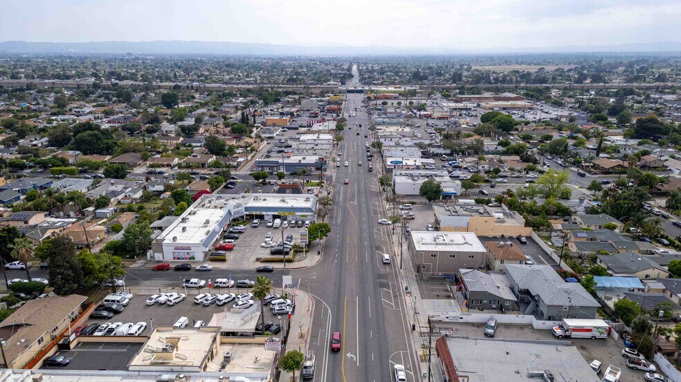 More Photos Of 13632 Van Nuys Blvd, Pacoima Auto Repair For Sale
